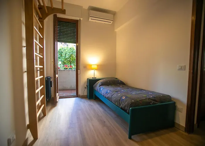 La Casa Delle Camelie